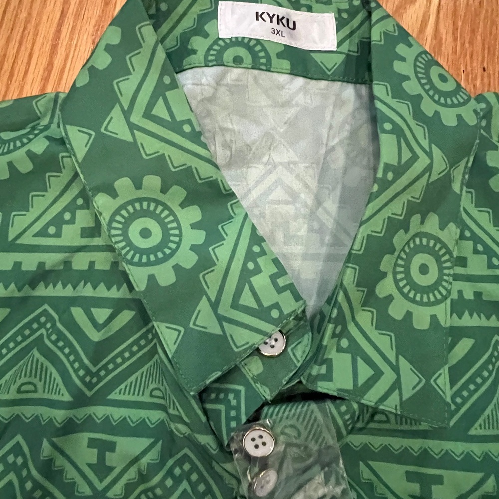 green button down shirt - Picture 3 of 3